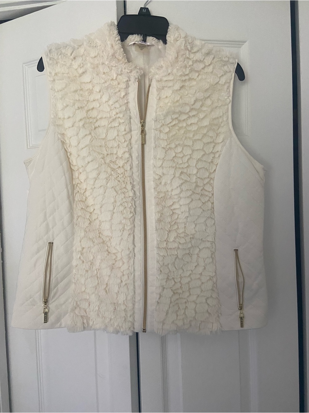 Alia Cream Quilted Faux-Fur Front Zip Vest